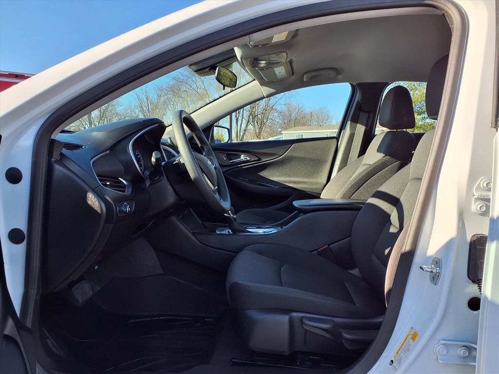 Used 2025 Chevrolet Malibu LS w/ LPO, Floor Liner Package image 18