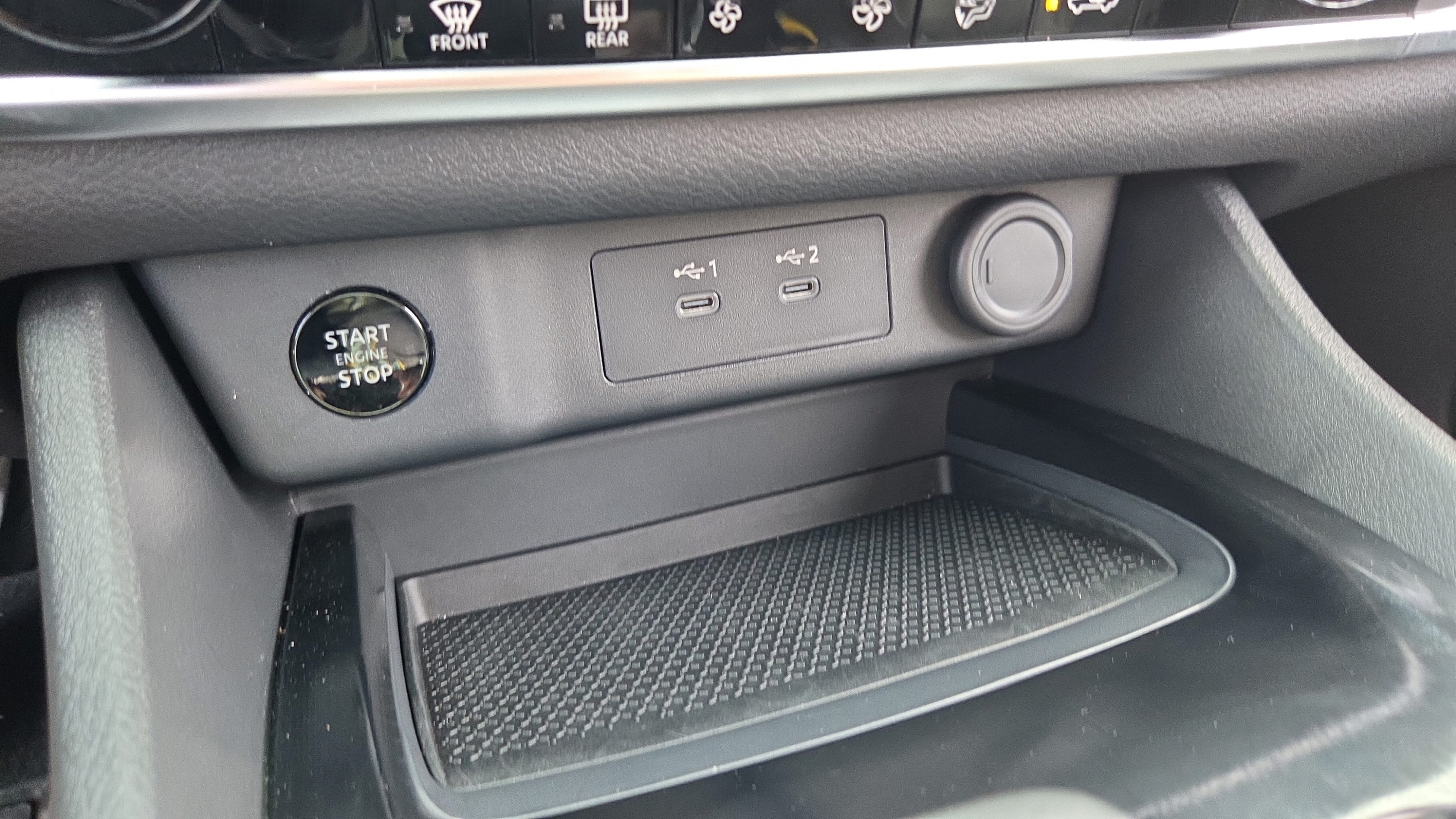 Certified 2026 Nissan Rogue SV FWD image 24