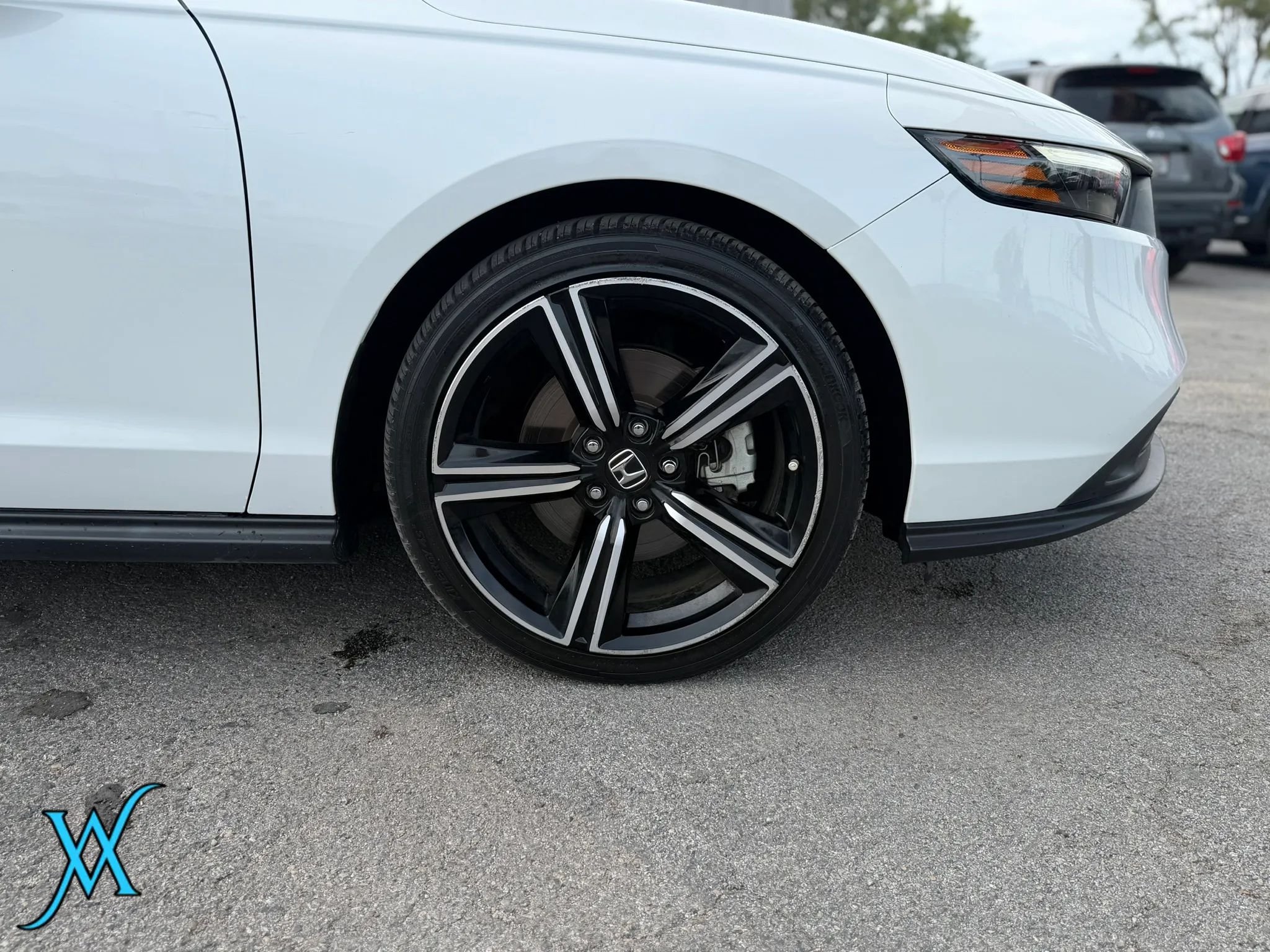 Used 2023 Honda Accord Sport image 9