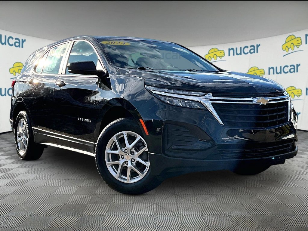 Used 2024 Chevrolet Equinox LS AWD/4WD image 1