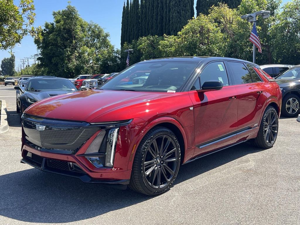 New 2026 Cadillac Lyriq V image 8