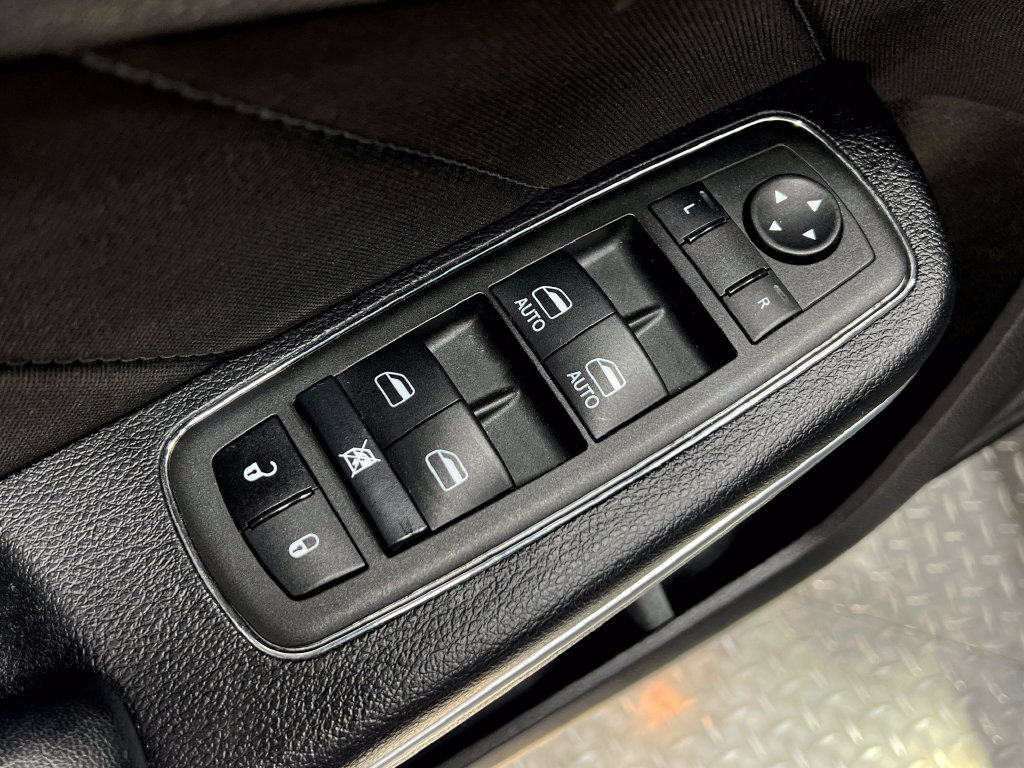 Used 2022 Dodge Charger SXT AWD/4WD image 14