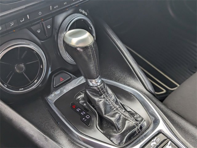Used 2020 Chevrolet Camaro LT image 21