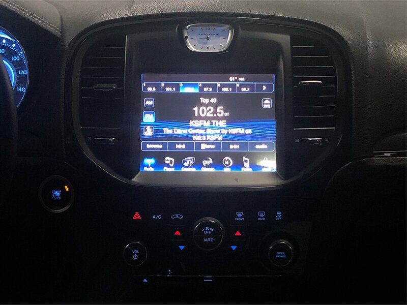 Used 2014 Chrysler 300 S AWD/4WD image 14