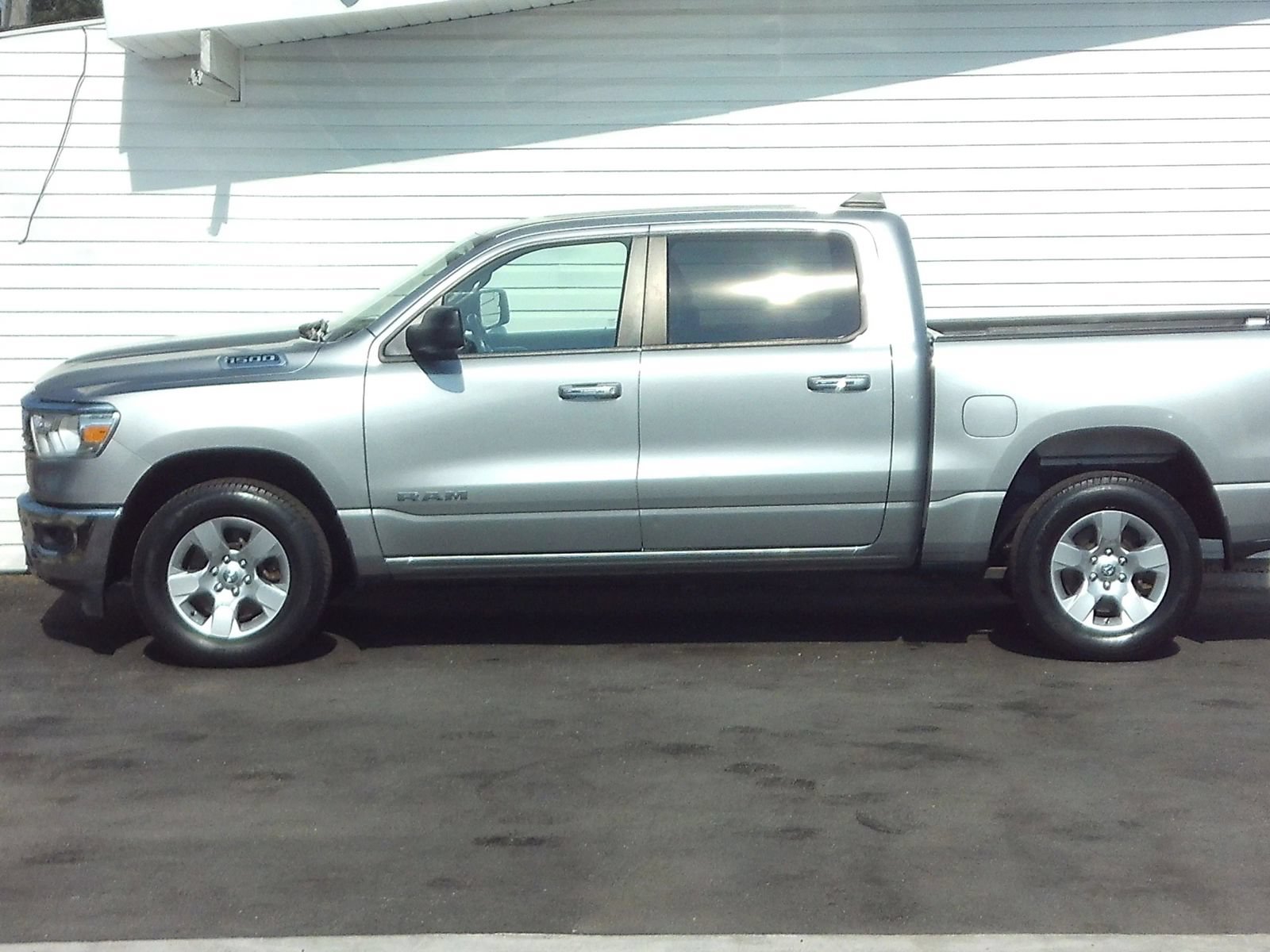 Used 2019 RAM 1500 Big Horn AWD/4WD image 2