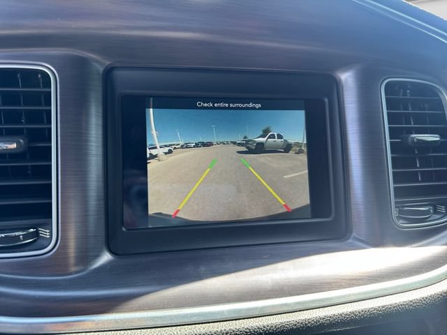 Used 2018 Dodge Charger SXT RWD image 16
