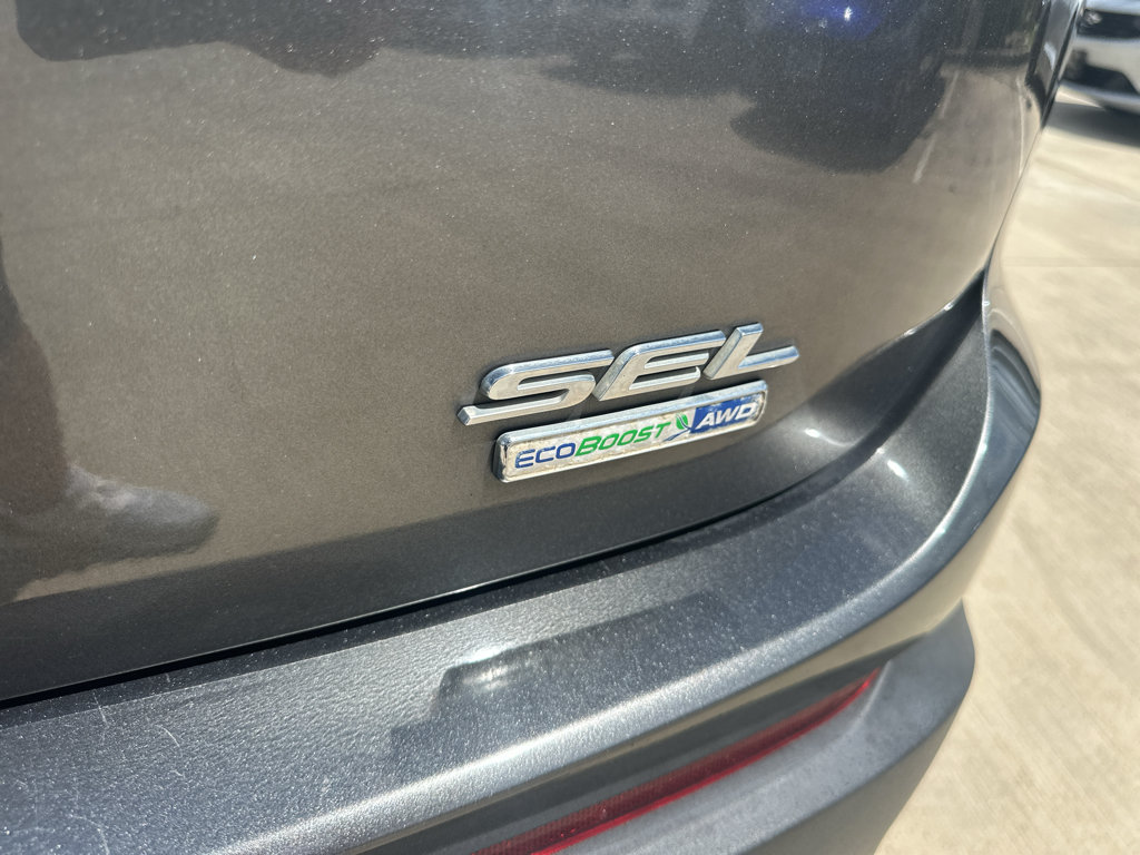 Used 2017 Ford Edge SEL w/ Equipment Group 201A AWD/4WD image 29