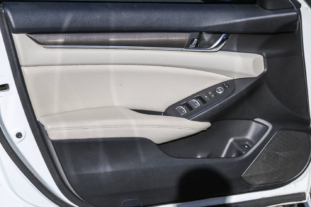 Used 2019 Honda Accord LX image 39