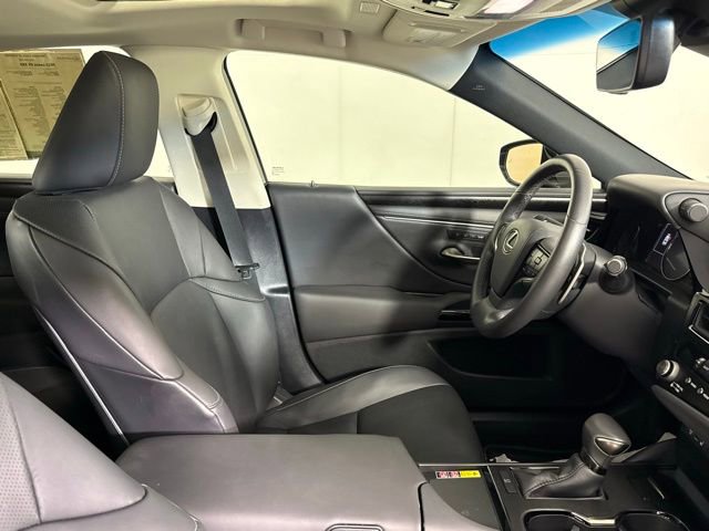 Certified 2023 Lexus ES 350 w/ Premium Package image 32