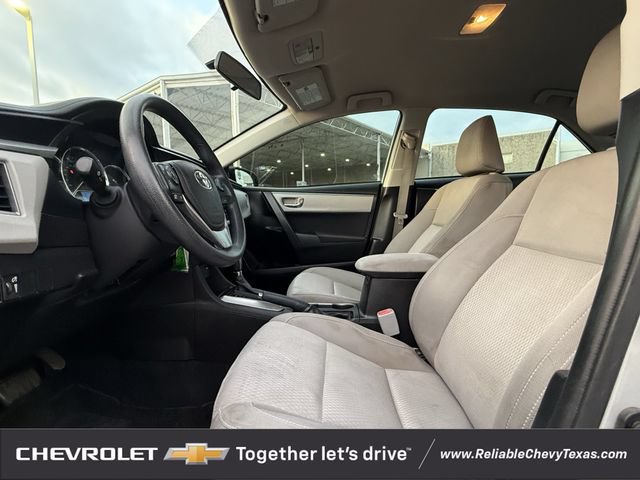 Used 2014 Toyota Corolla LE FWD image 26