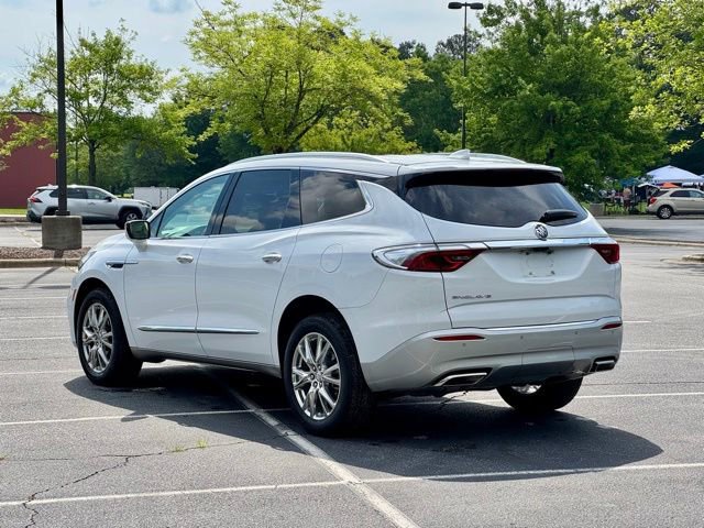 Used 2024 Buick Enclave Premium w/ Experience Buick Package FWD image 5