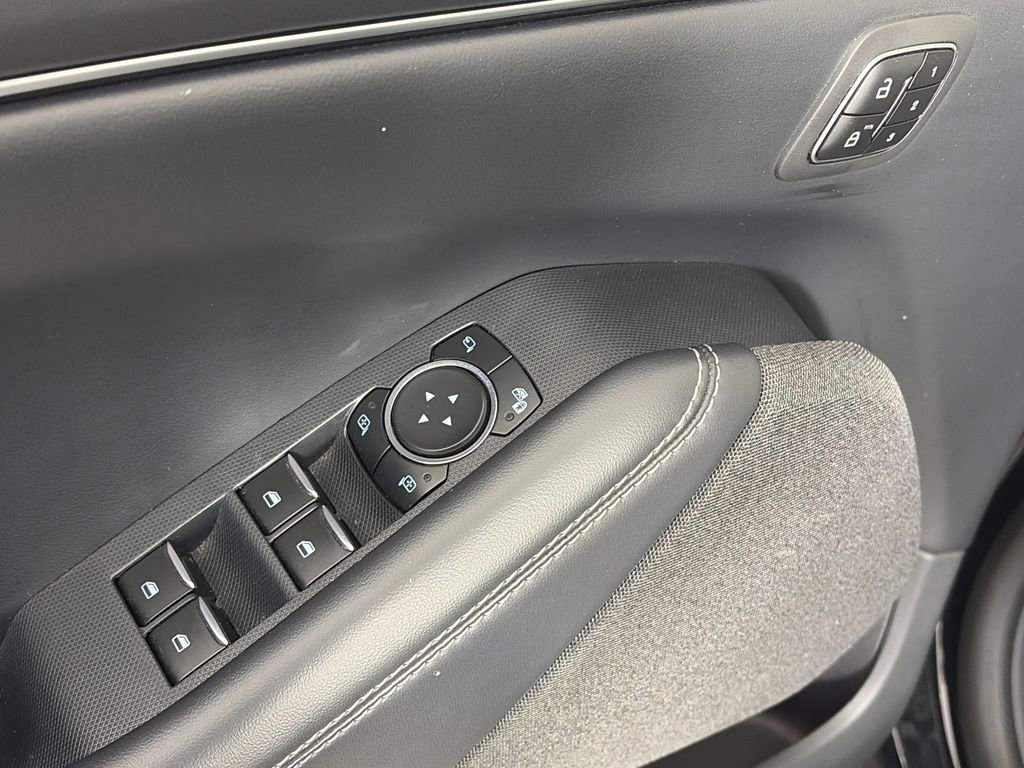 Used 2023 Ford Mustang Mach-E Premium AWD/4WD image 24