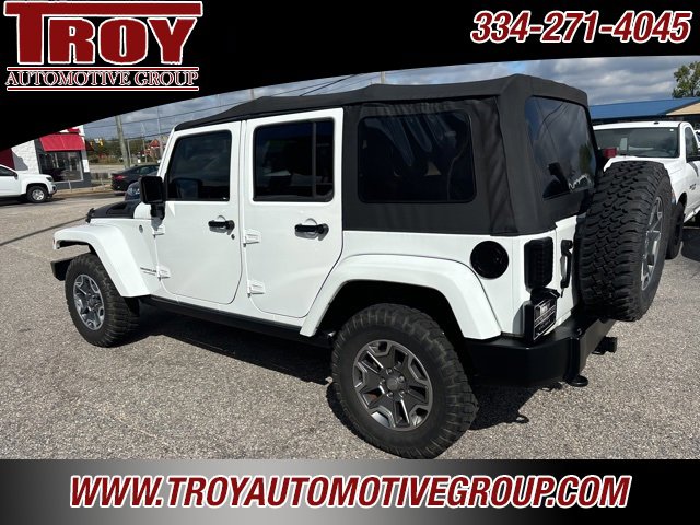 Used 2017 Jeep Wrangler Unlimited Rubicon w/ Connectivity Group image 14