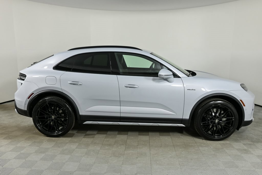 New 2025 Porsche Macan Turbo Electric image 29