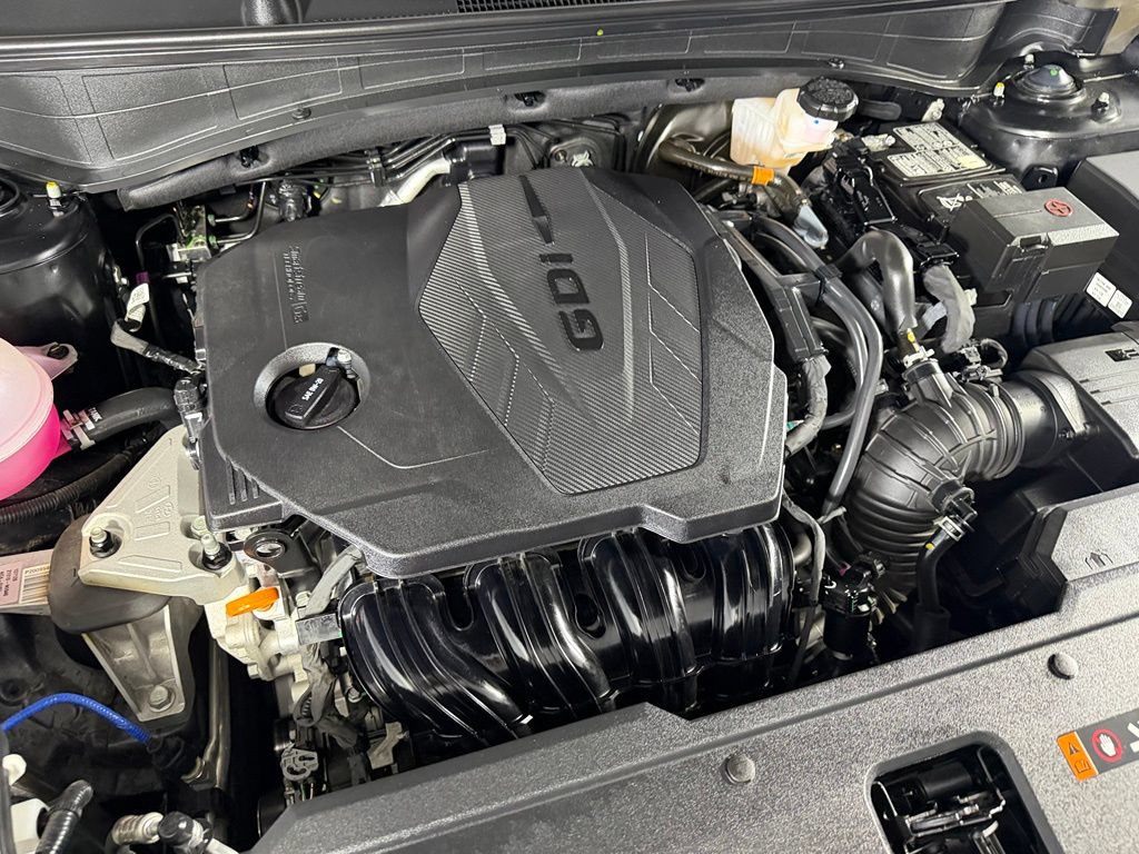 Used 2025 Kia Sportage EX FWD image 27