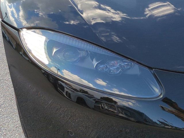 Used 2021 Aston Martin V8 Vantage Coupe image 9