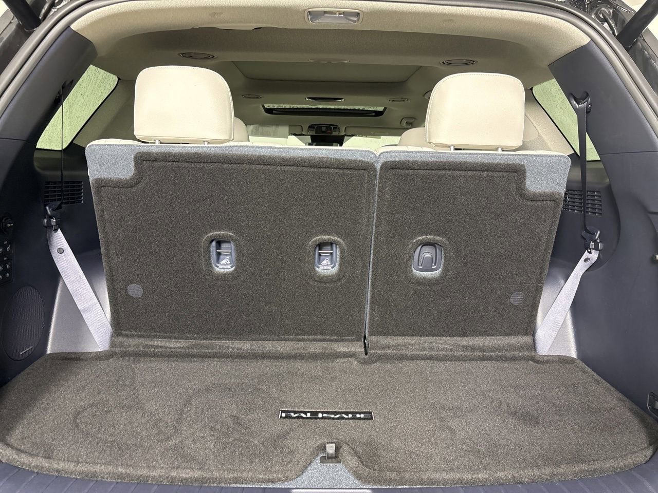 Used 2024 Hyundai Palisade Limited image 24