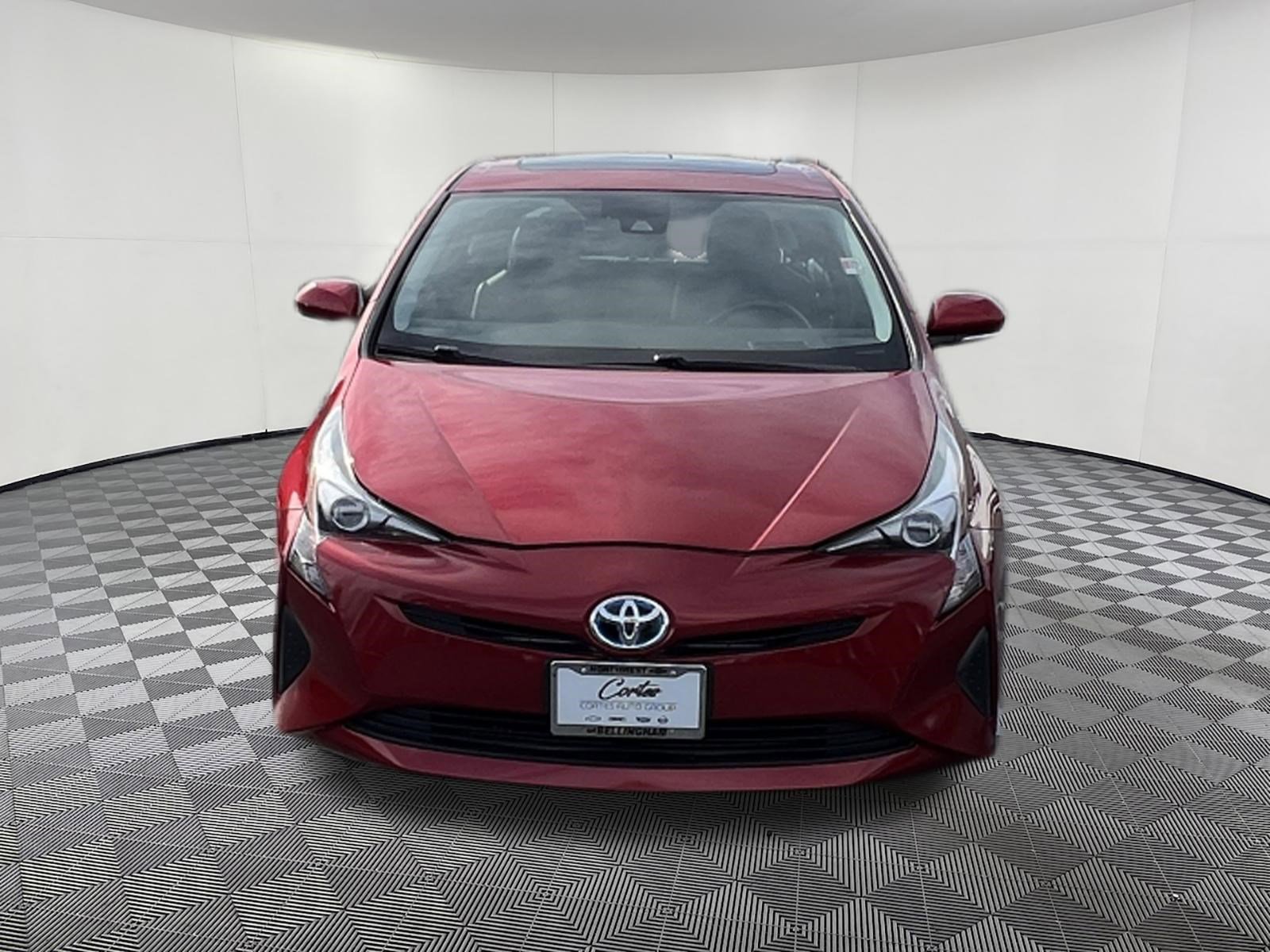 Used 2016 Toyota Prius Four w/ Advanced Technology Package image 2