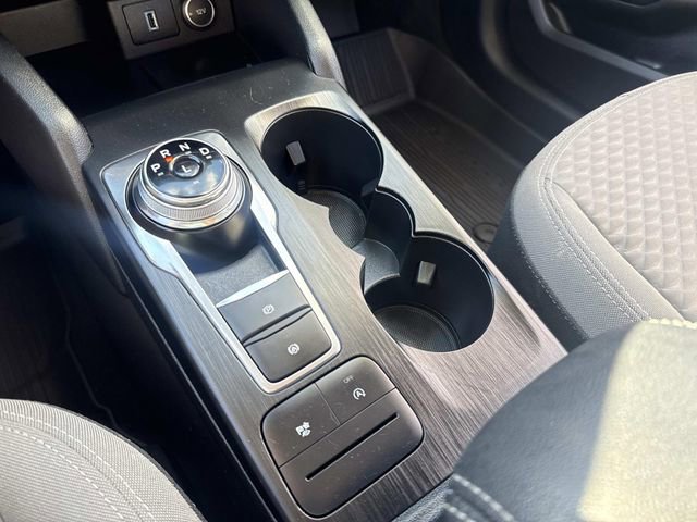Used 2020 Ford Escape SE image 26