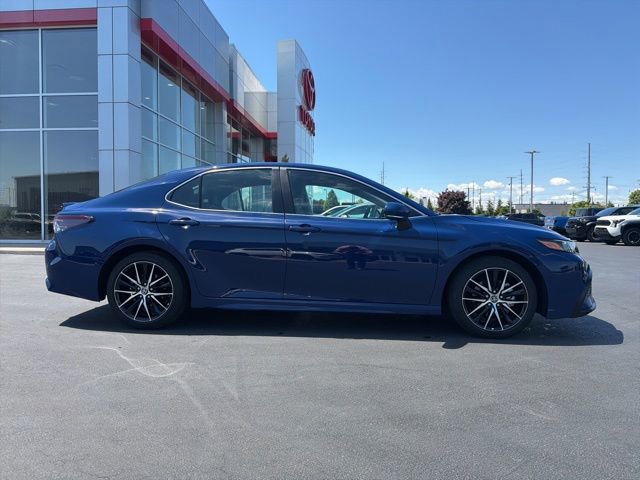 Used 2023 Toyota Camry SE FWD image 8