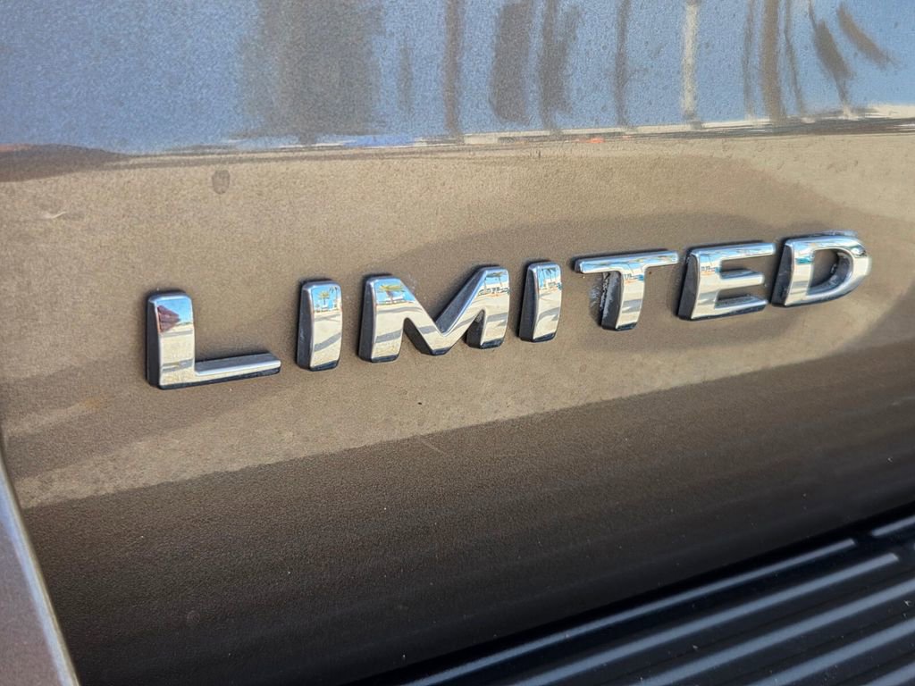 Used 2019 Ford Expedition Max Limited RWD image 16