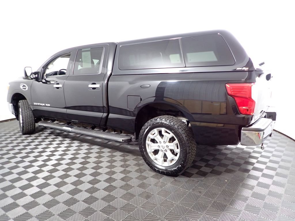 Used 2016 Nissan Titan SL image 15