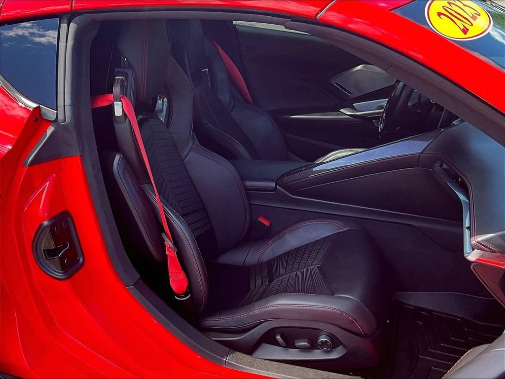 Used 2023 Chevrolet Corvette Z06 RWD image 11