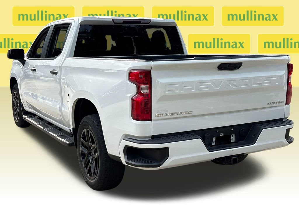 Used 2023 Chevrolet Silverado 1500 Custom RWD image 9