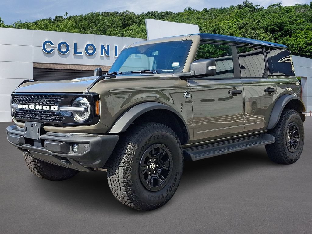 Certified 2025 Ford Bronco Outer Banks w/ Sasquatch Package AWD/4WD image 3