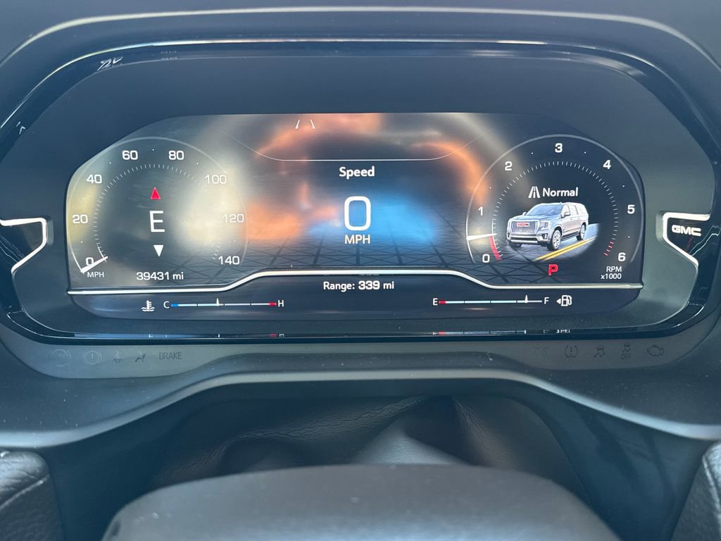 Used 2023 GMC Yukon XL Denali w/ Max Trailering Package image 2