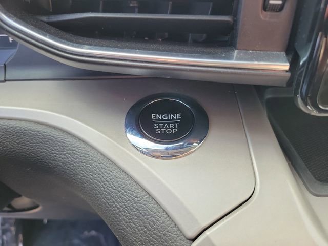 Used 2022 Ford Explorer XLT w/ Equipment Group 202A image 26