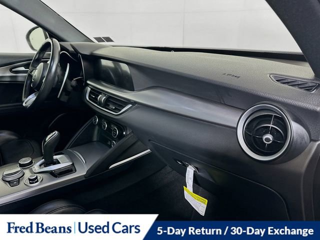 Used 2022 Alfa Romeo Stelvio Veloce image 32