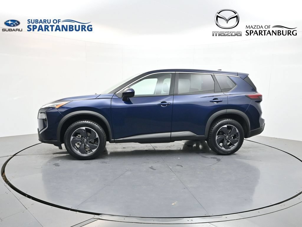 Used 2024 Nissan Rogue SV FWD image 4