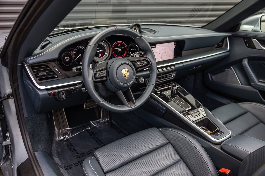 Certified 2022 Porsche 911 Turbo image 4