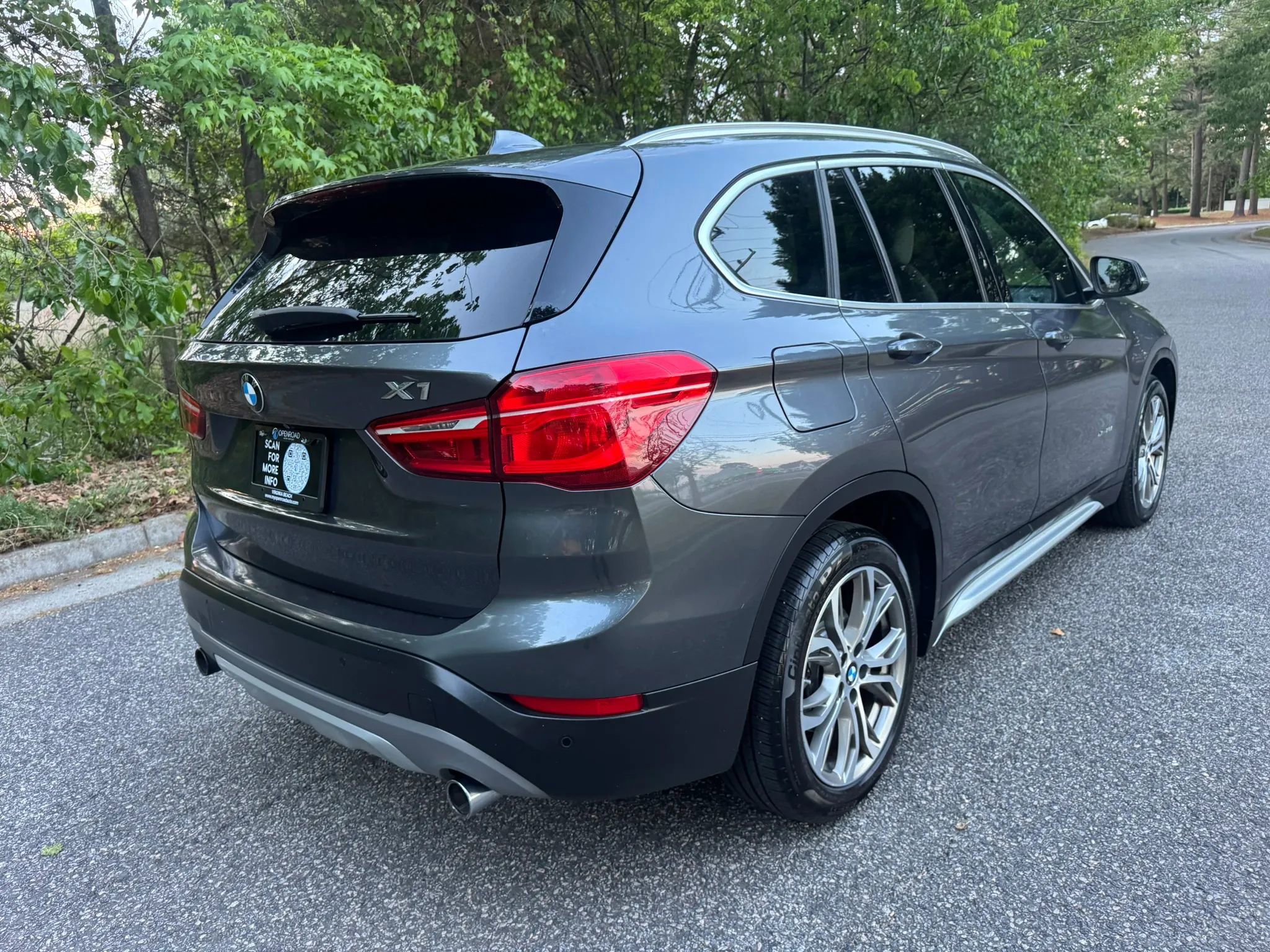 Used 2017 BMW X1 xDrive28i AWD/4WD image 6