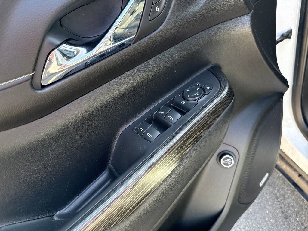 Certified 2019 GMC Acadia SLT image 25