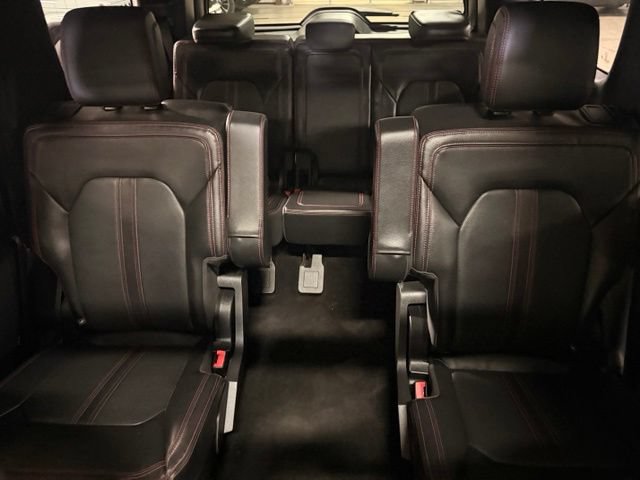 Used 2022 Ford Expedition Limited AWD/4WD image 23