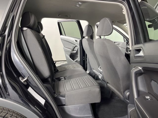 Used 2024 Volkswagen Tiguan S image 54