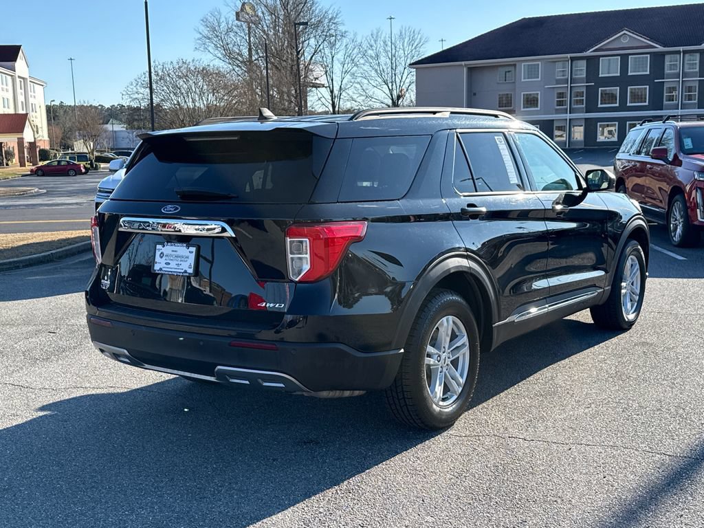 Used 2023 Ford Explorer XLT w/ Equipment Group 202A AWD/4WD image 7