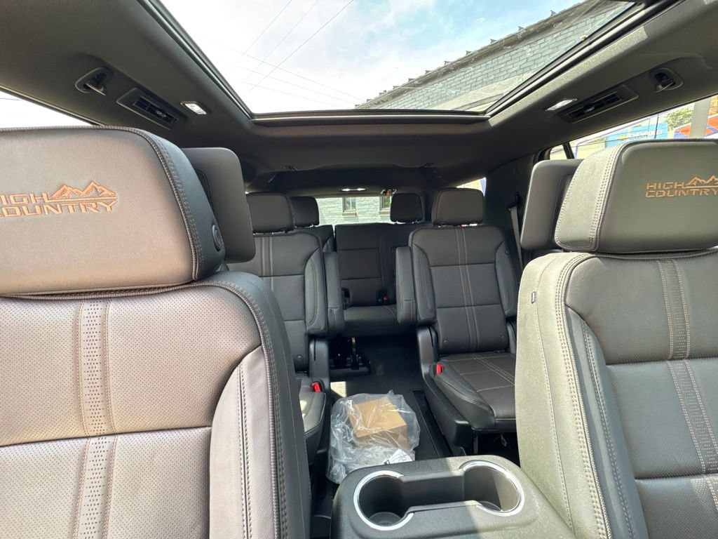 New 2026 Chevrolet Tahoe High Country AWD/4WD image 13