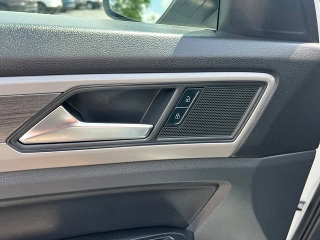 Used 2021 Volkswagen Atlas SEL FWD image 30