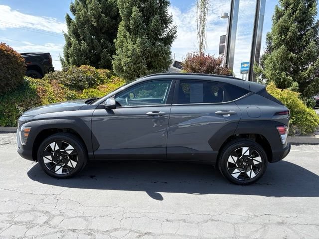 Used 2025 Hyundai Kona SEL AWD/4WD image 3