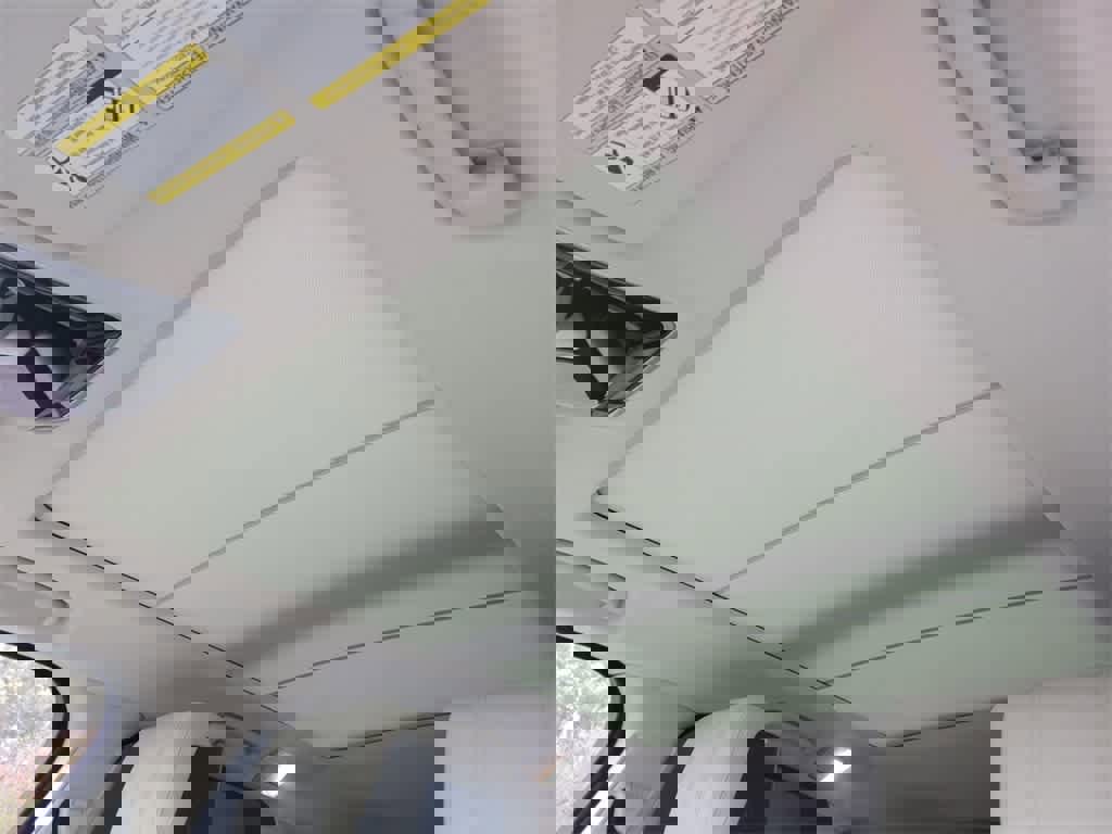 Used 2020 Land Rover Range Rover Sport HSE Dynamic image 17