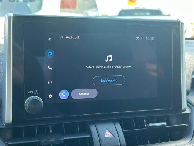 Certified 2025 Toyota RAV4 Woodland Edition image 30