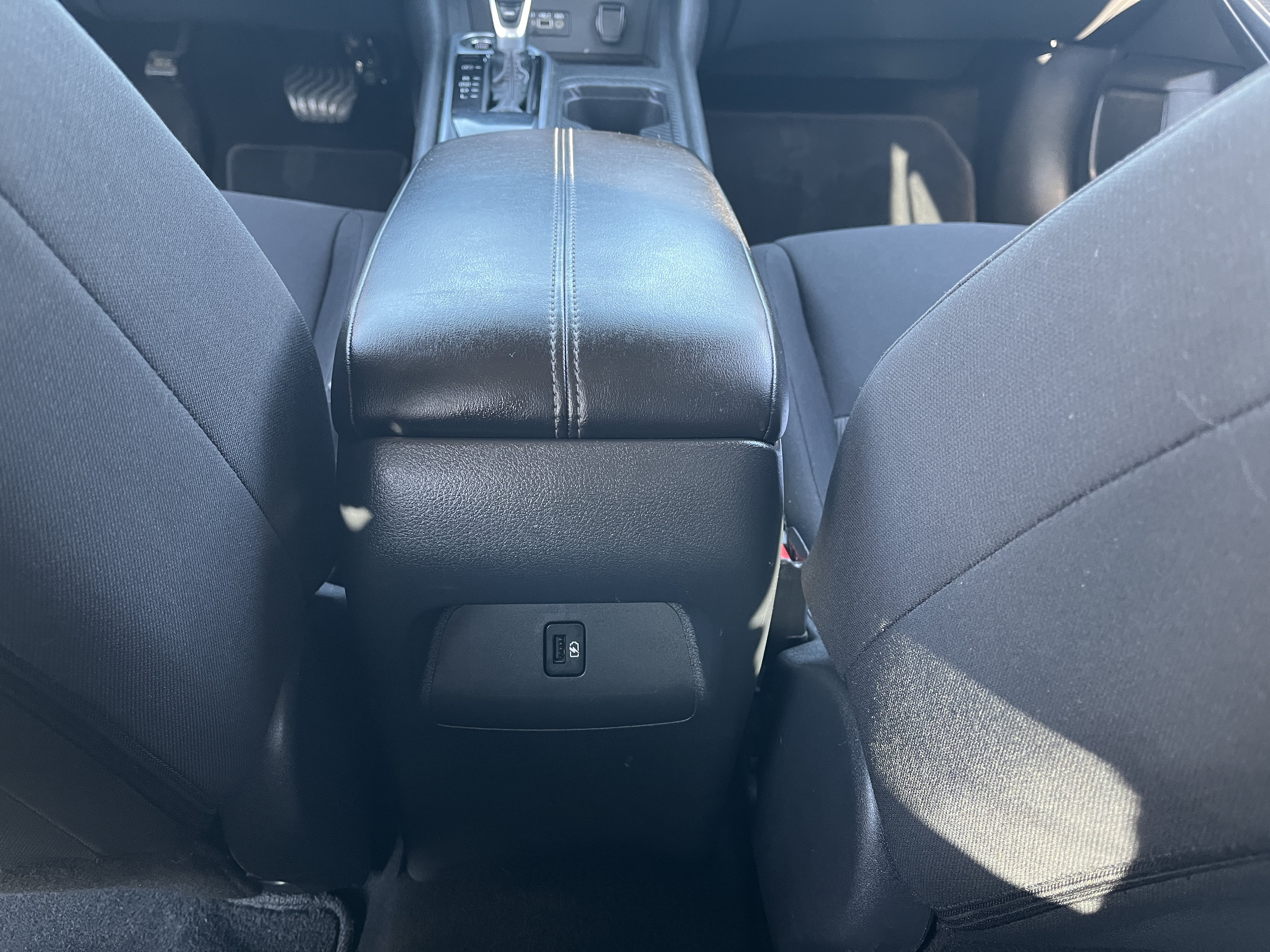 Used 2022 Nissan Sentra SV w/ All-Weather Package FWD image 31