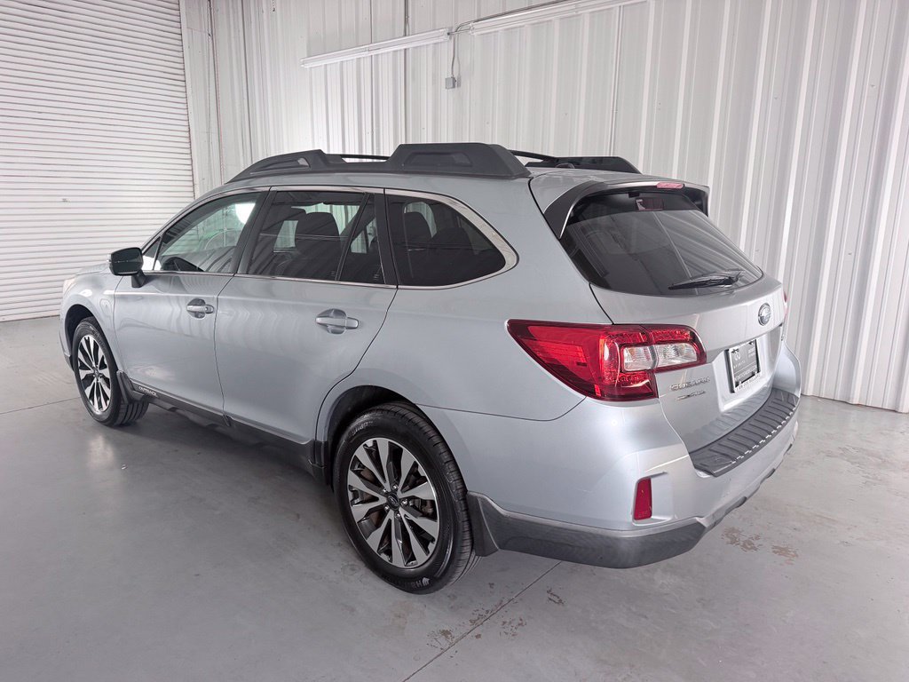 Used 2015 Subaru Outback 2.5i Limited AWD/4WD image 7