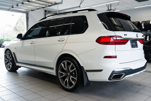 Used 2022 BMW X7 M50i w/ Cold Weather Package image 4