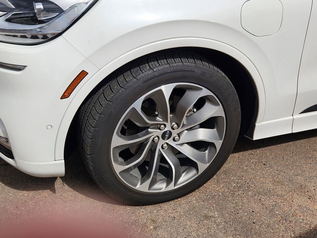 Used 2021 Lincoln Aviator Grand Touring w/ Equipment Group 302A AWD/4WD image 14