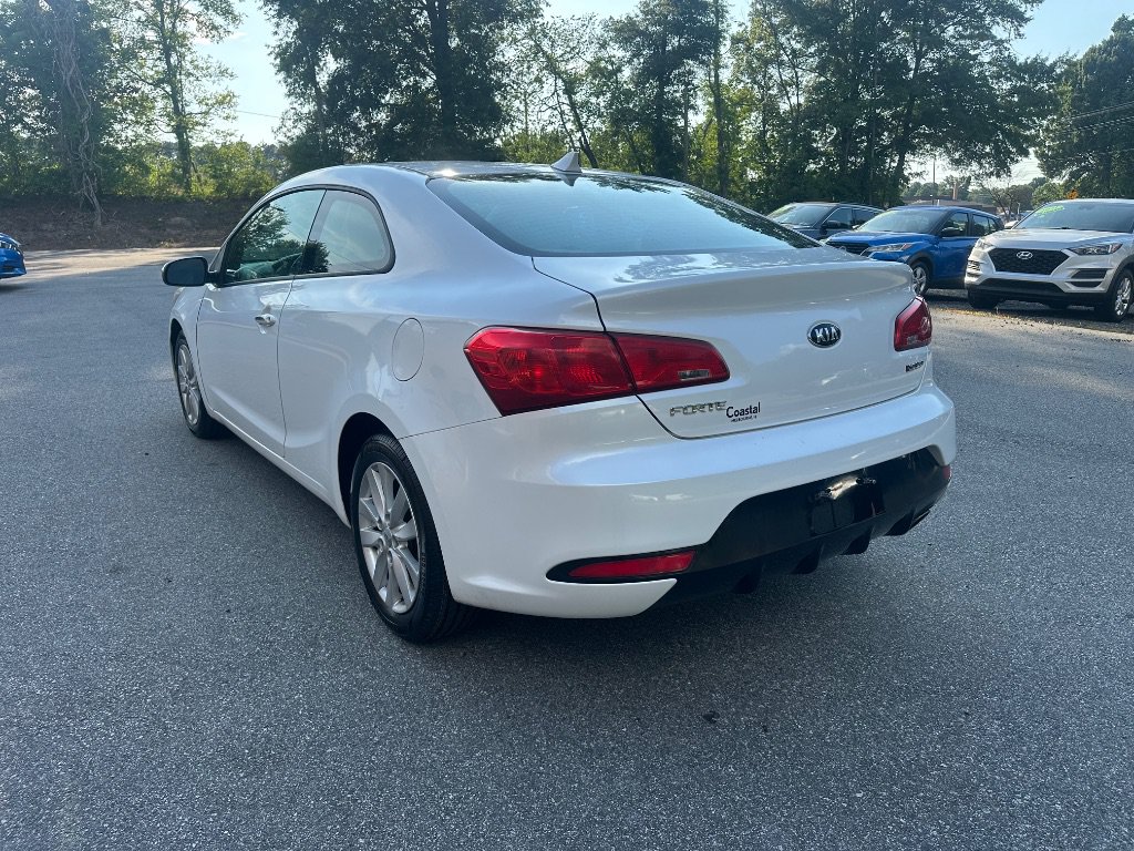 Used 2015 Kia Forte Koup EX FWD image 5