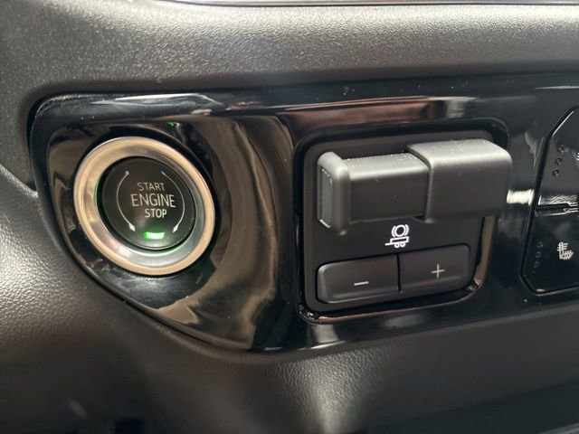 Used 2022 Chevrolet Silverado 1500 RST image 24